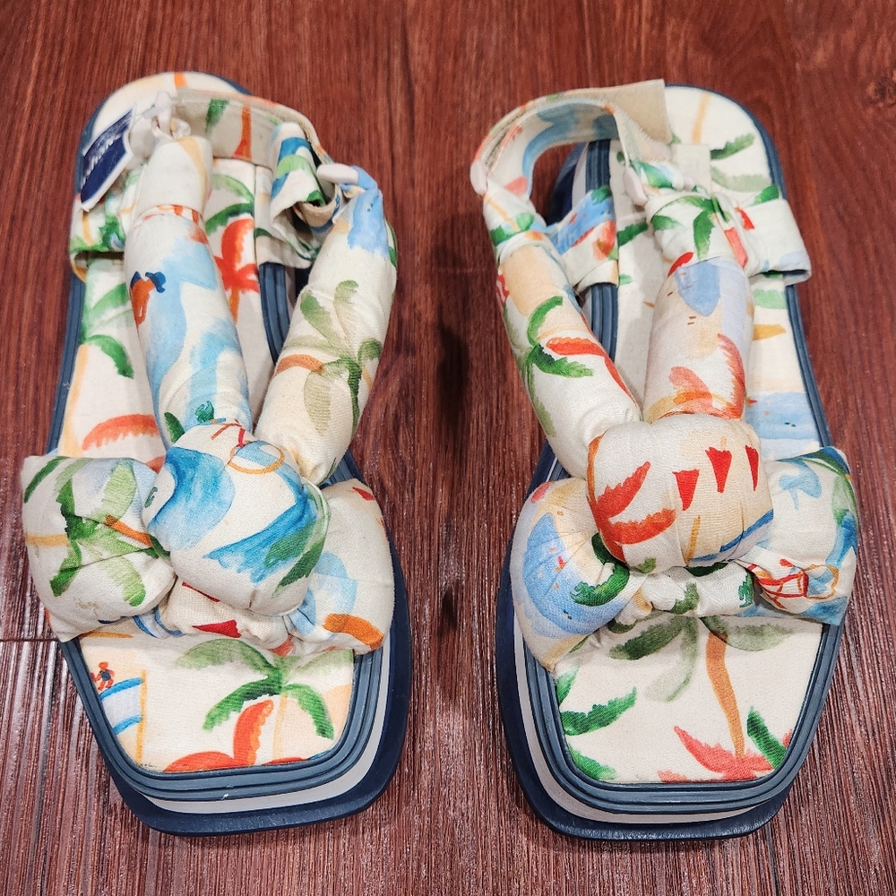 Farm Rio Nwt Copacabana Puffy Platform Sandals - Gem